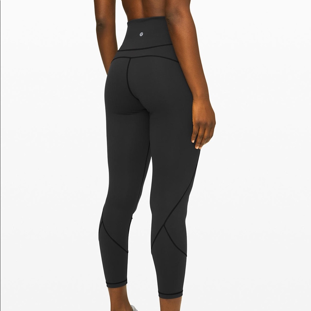 lulemon in movement tight everlux leggings